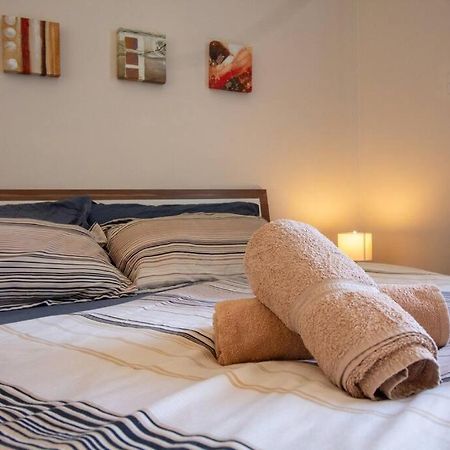 Modern Apt In The Heart Of Maltese Nightlife Сент Джулианс Экстерьер фото